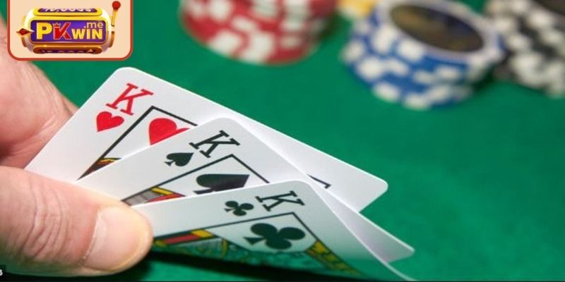 Phỏm PKWIN Đỉnh Cao - Hướng Dẫn Chơi Bài Cho Tân Thủ 1 Khái quát tổng quan về game Phỏm PKWIN