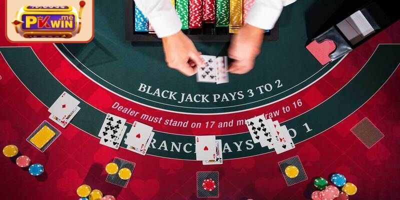 Chia bài, bắt đầu ván chơi xì dách trực tuyến